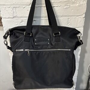 Sarah Wells Lizzy pump bag